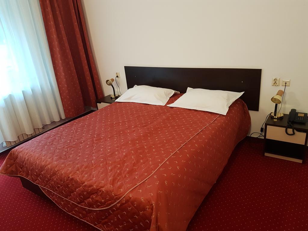 Cristal Sinaia Hotel ภายนอก รูปภาพ