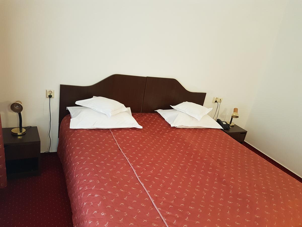 Cristal Sinaia Hotel ภายนอก รูปภาพ