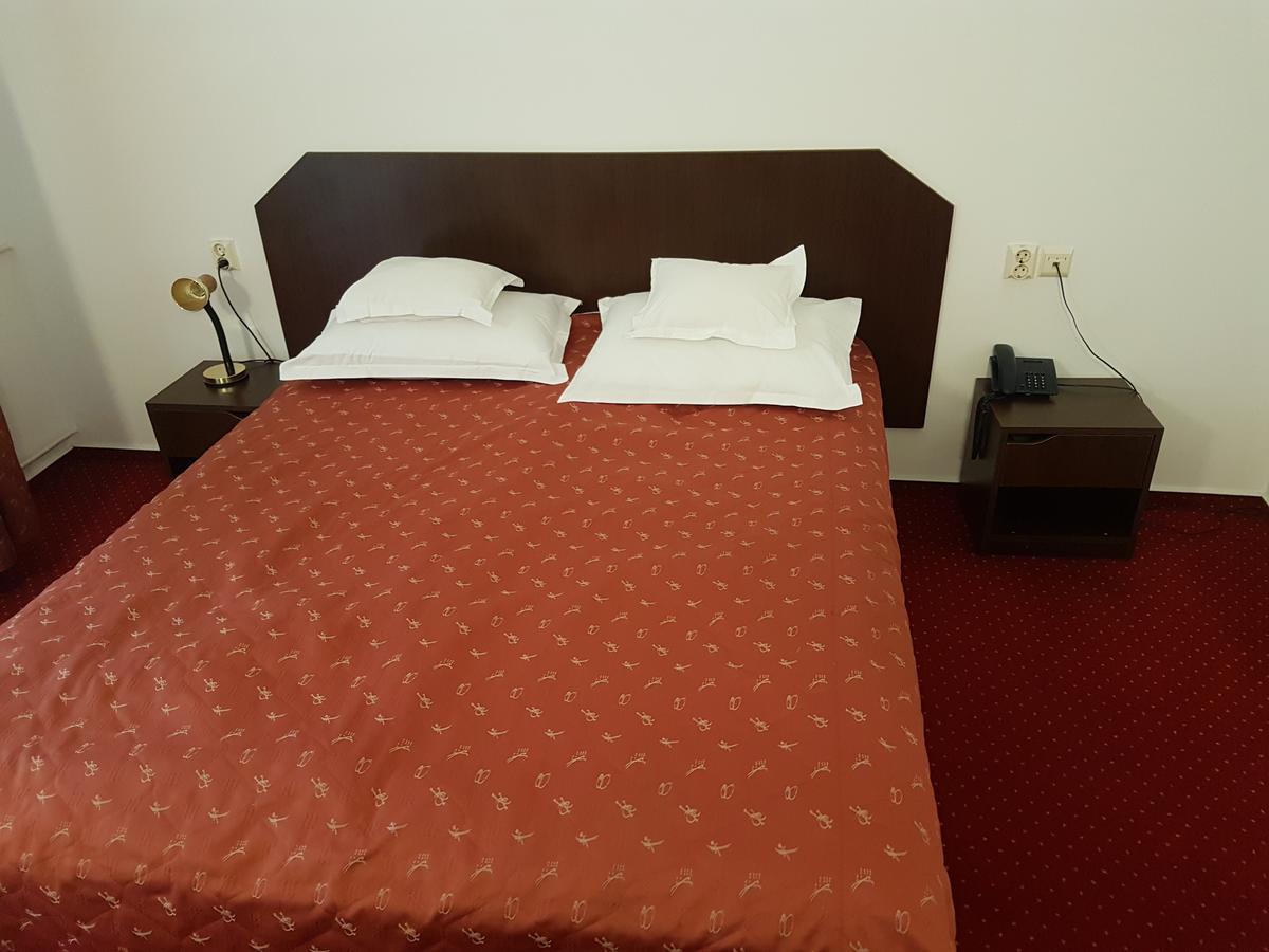 Cristal Sinaia Hotel ภายนอก รูปภาพ